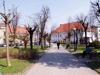 Petrinjski park, šetnica prema Sudu